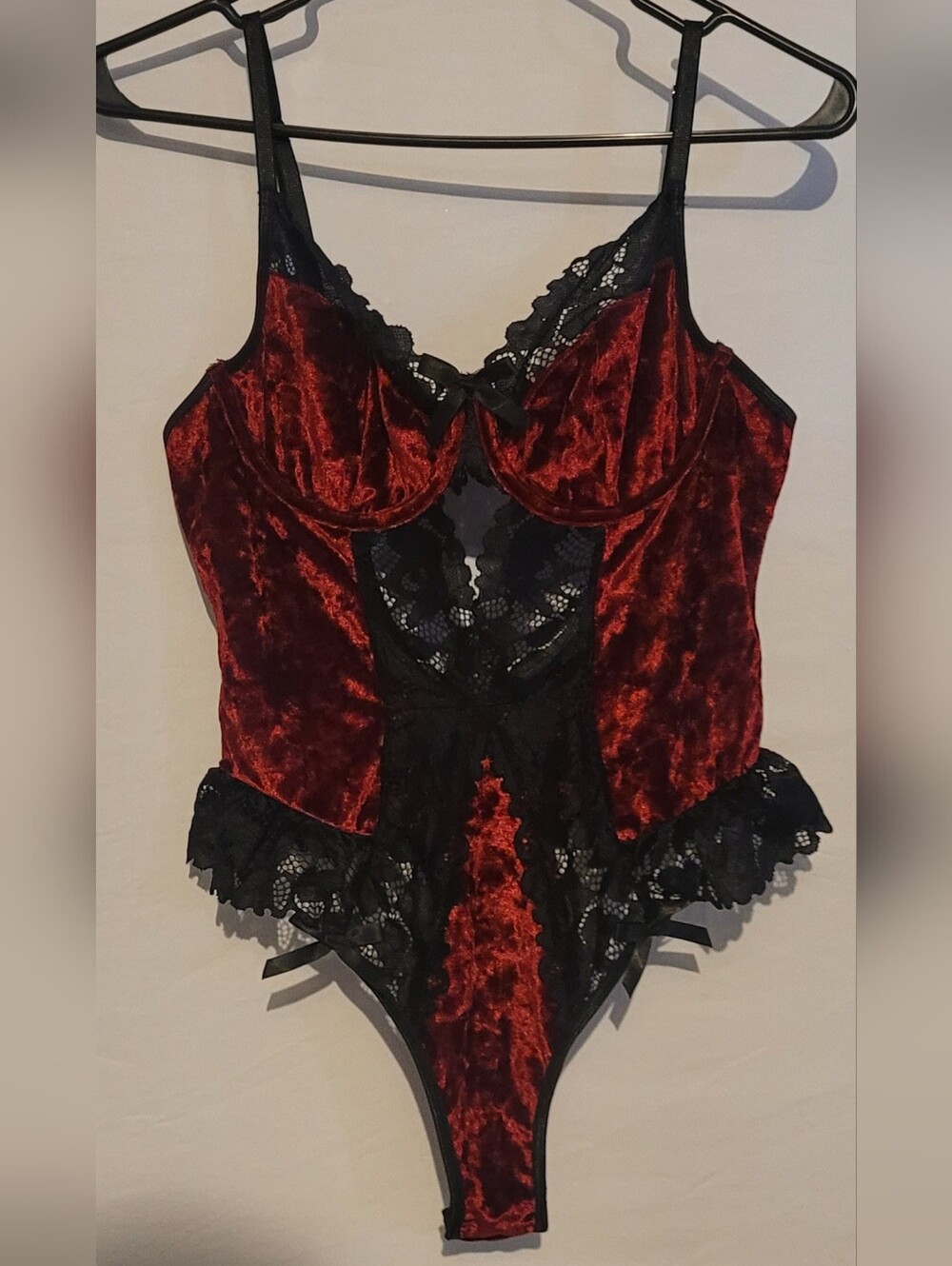Red Velvet & Black Lace Bodysuit Lingerie With Stockings, M